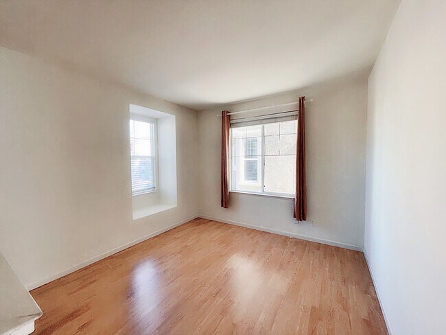 Foto del edificio - 369 Brisa Suave Cmn