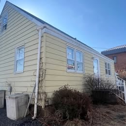 Building Photo - 1424 St Georges Ave