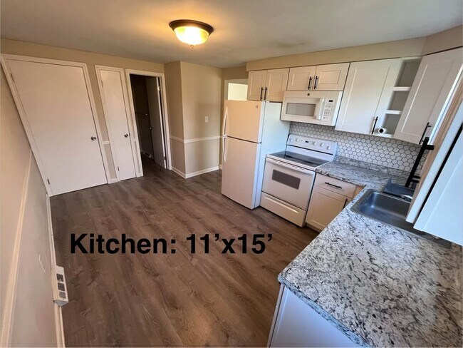 Foto del edificio - 5757 Glendale Dr