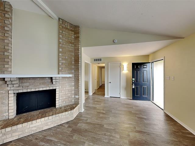 Foto del edificio - 5026 Red River Trail