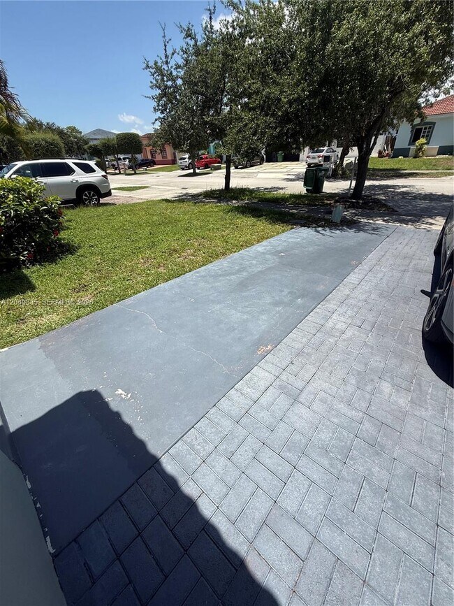 Foto del edificio - 22581 SW 103rd Ct