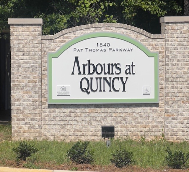 Building Photo - Arbours at Quincy