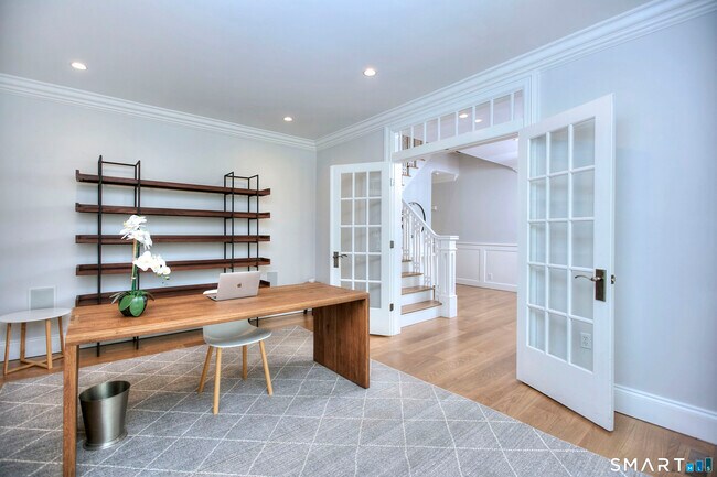 Foto del edificio - 46 Burr Farms Rd