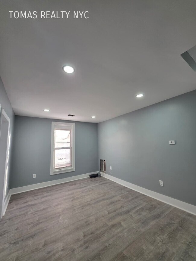 Photo - 243 Woodworth Ave Apartment