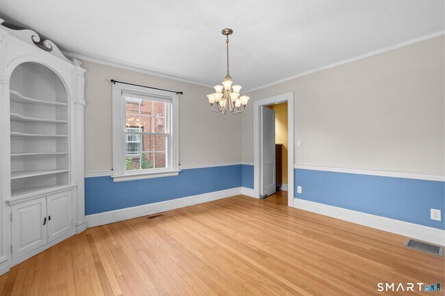 Foto del edificio - 12 Middlefield Dr