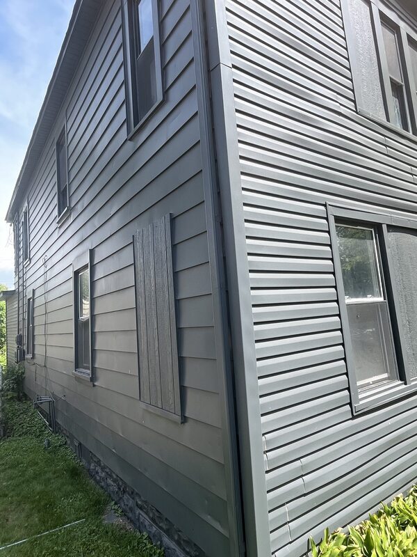 Building Photo - 1365 Rutledge St