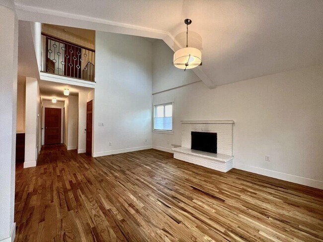 Foto del edificio - 2210 SW Dewitt St