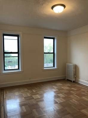Foto principal - 7022 Ridge Blvd