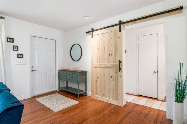 Foto del edificio - 1305 N J Terrace