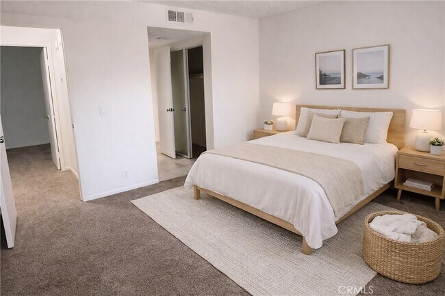 Foto del edificio - 51020 Eisenhower Dr