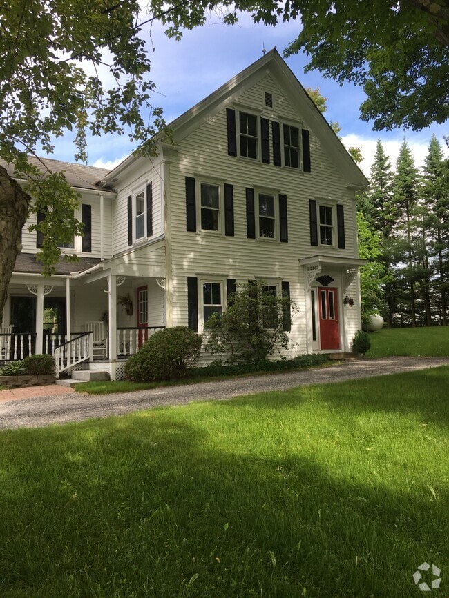 Apartments For Rent in Turner ME with Hardwood Floors 1 Rentals