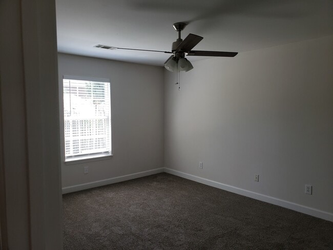 Building Photo - 404 Northrop Pl