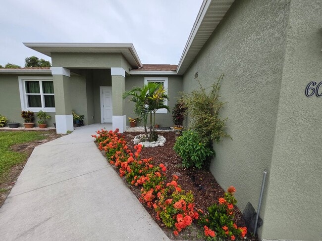 Foto del edificio - 6004 Pecan Cir