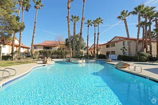 Piscina - Sandpiper Apartments