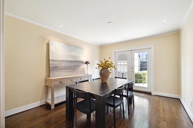Foto del edificio - 2927 Robinhood St