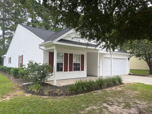 Beautiful, Spacious Three Bedroom, Two Bat... - Beautiful, Spacious Three Bedroom, Two Bat... House