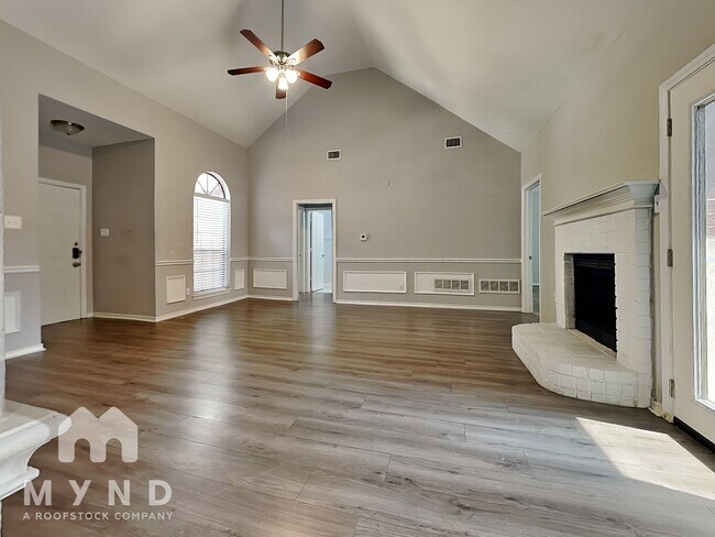 Building Photo - 1000 Galaxy Dr
