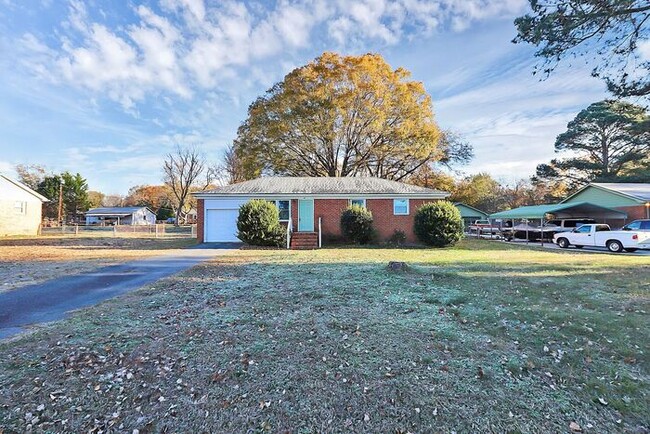 Foto del edificio - Single Family Ranch in Matthews!