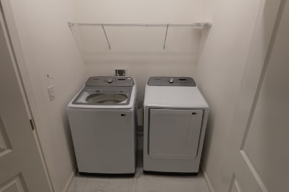 Building Photo - 3800 Sonoma Blvd