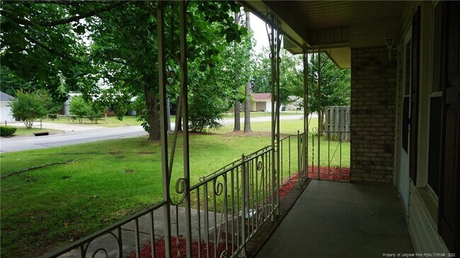 Foto del edificio - 6519 Grist Mill Rd