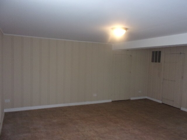 Building Photo - Great 2 bedroom with basement