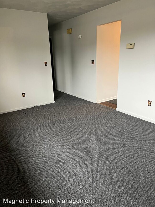 3 br, 2.5 bath House - 1525 Washington St - 4