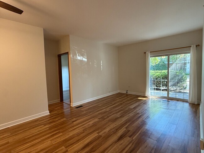 Foto del edificio - 3317 Stratford Ct