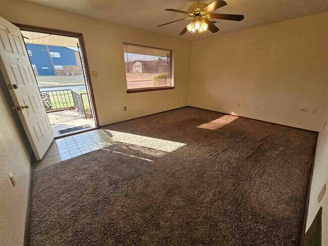 Foto del edificio - 2307 NW Terrace Hills Blvd