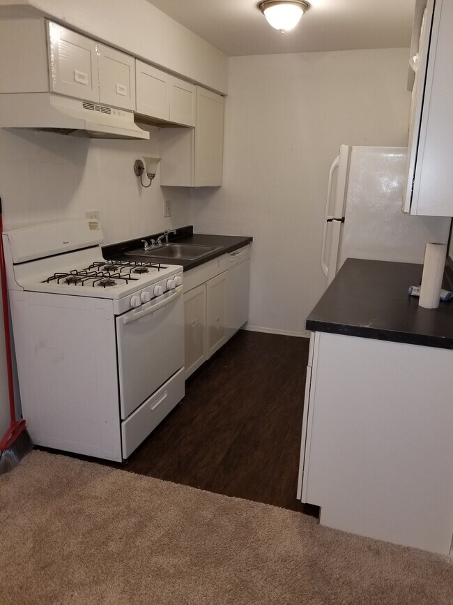 Foto del edificio - 2144 Orchard Crest St