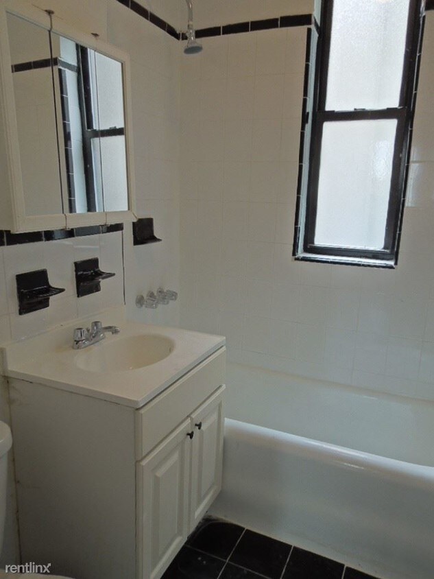 Building Photo - Studio, 1 bath  - 159 Eastern Pkwy Apt 4F