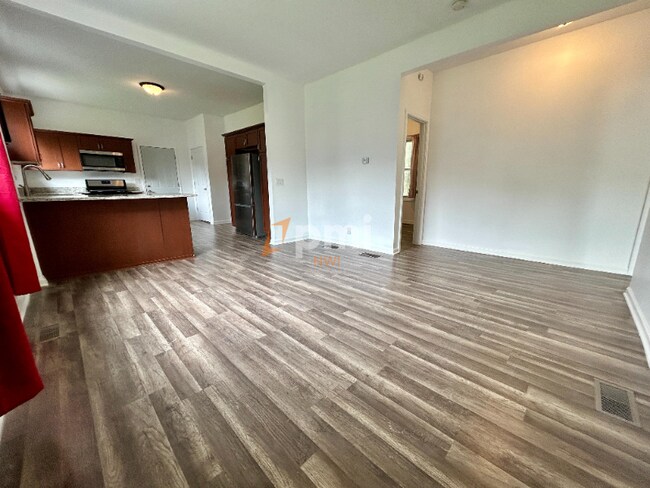 Foto del edificio - 13328 Edison St
