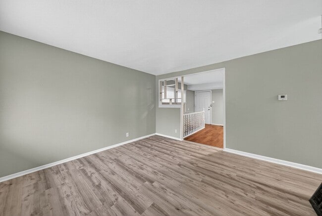 Building Photo - 138 Grampian Rd