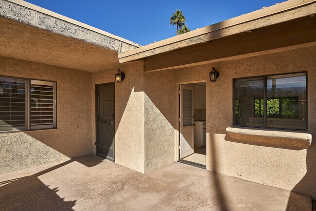 Foto del edificio - 72754 Pitahaya St