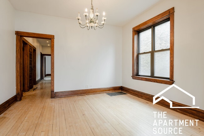 Building Photo - 2131 N Spaulding Ave