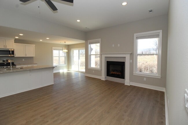 Photo - 588 Utah Ave House