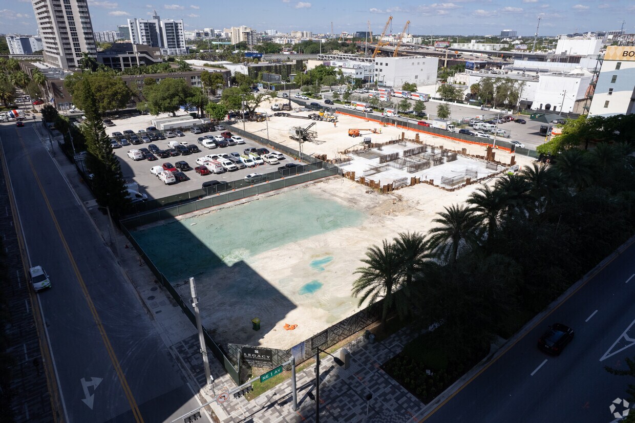 Building Photo - Legacy Hotel and Residences