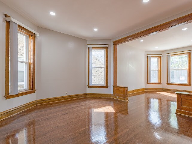Foto del edificio - 2624 W Walton St