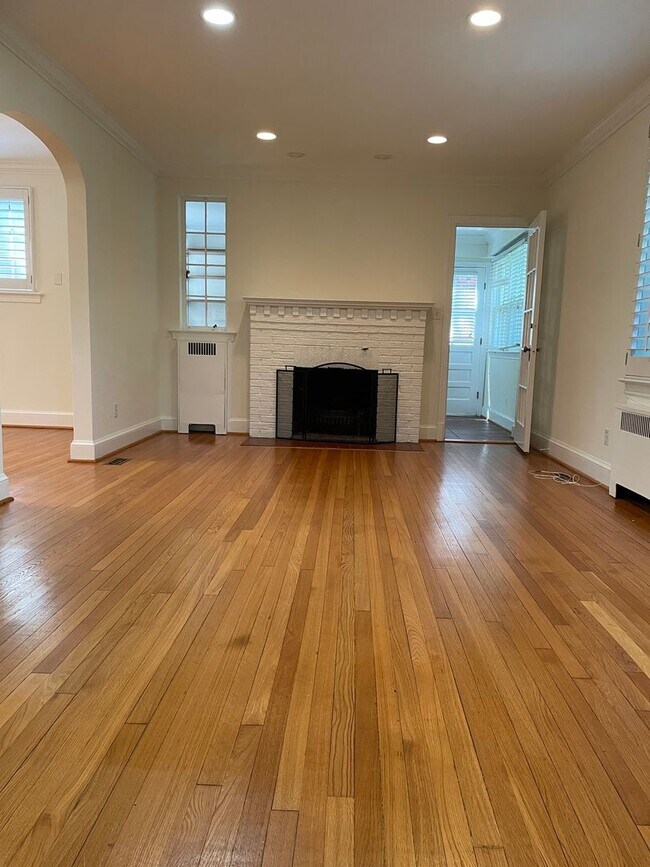 Foto del edificio - 6105 29th St NW
