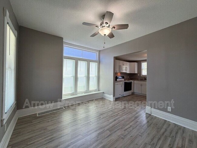 Foto del edificio - 1521 N 26th St
