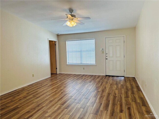 Foto del edificio - 717 Nightingale Ave