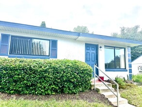 Building Photo - 605 Northlake Blvd