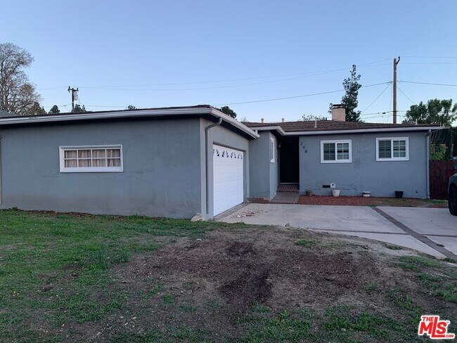 Building Photo - 258 Almon Dr
