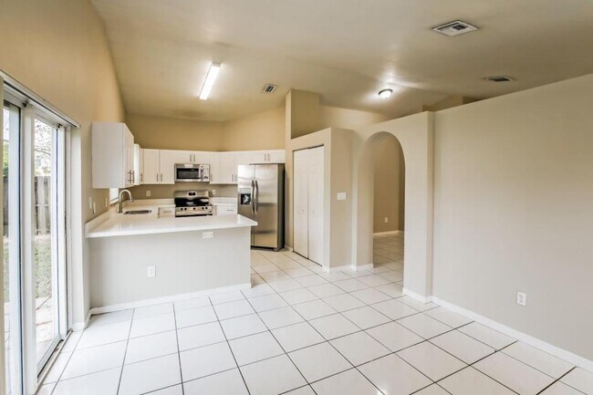 Foto del edificio - 1365 SW 106th Ave