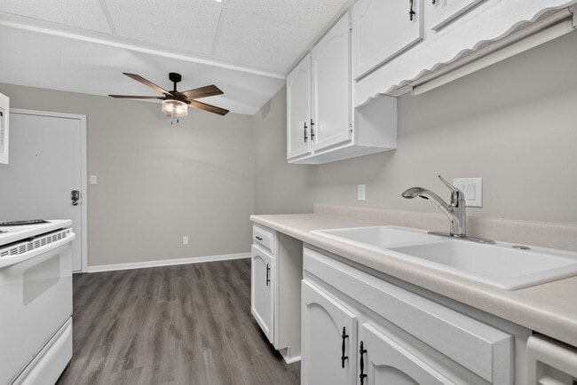 Interior Photo - Kellogg Place Apartments