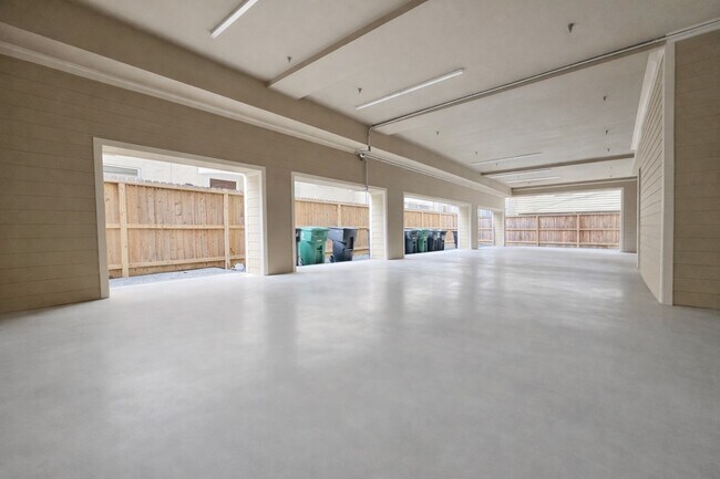 Foto del edificio - 314 W Bell St