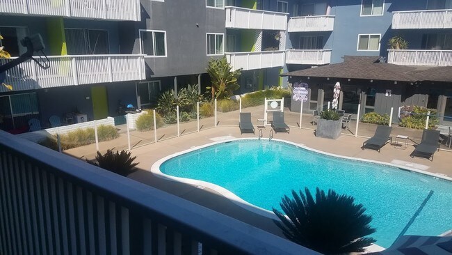 Foto del edificio - 2485 Shore Line Dr