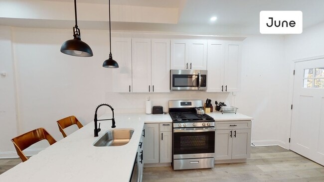 Building Photo - 529 42nd Street Northeast