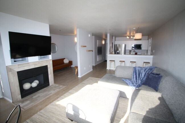 Photo - 310 E 11th Ave Apartment