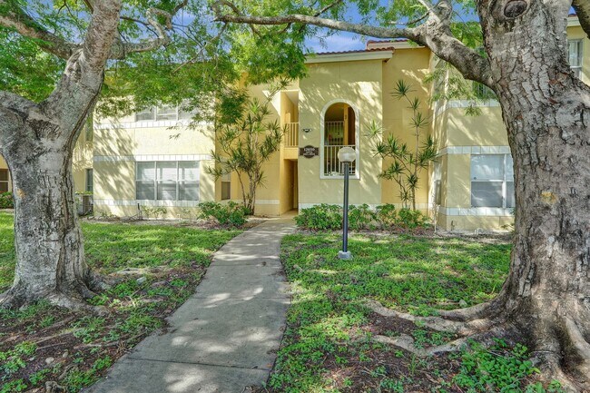 Foto del edificio - 12650 Vista Isles Dr