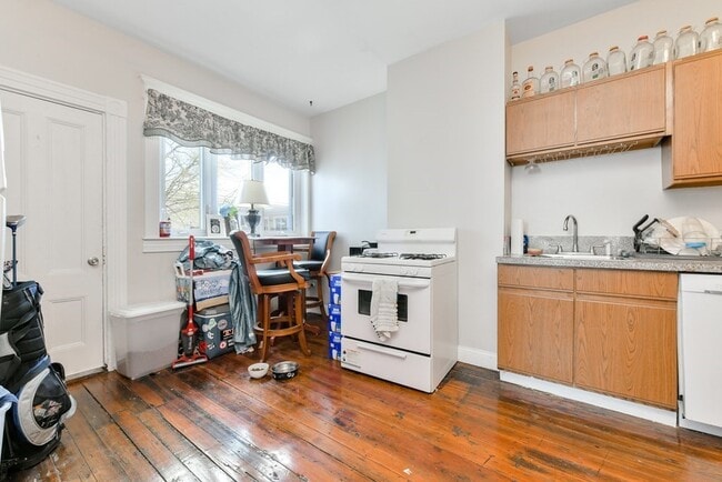 Foto del edificio - 748 E 3rd St
